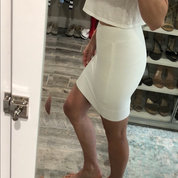 BCBG Max Azria Bandage Skirt - XS - Off White - Picture 4 of 6